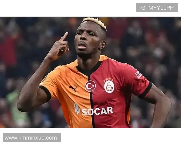 足球明星掰手腕精彩瞬间大合集展现运动员的力量与魅力